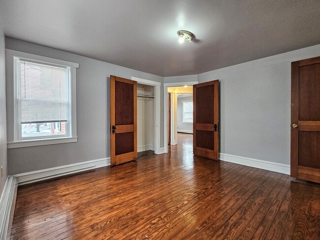 Foto del edificio - 32 N Farmersville Rd