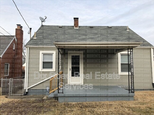 Building Photo - 743 Coralie St
