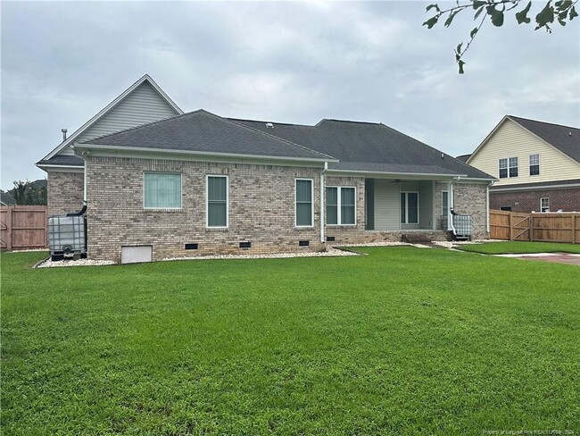 Building Photo - 220 Wildlife Way