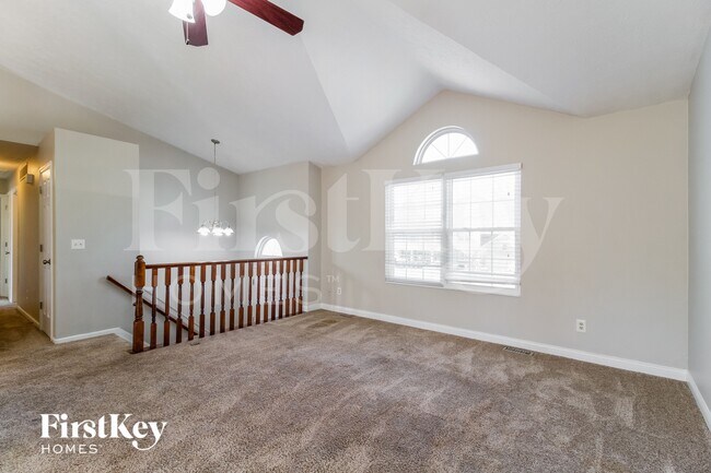 Foto del edificio - 2214 Harmony Ct