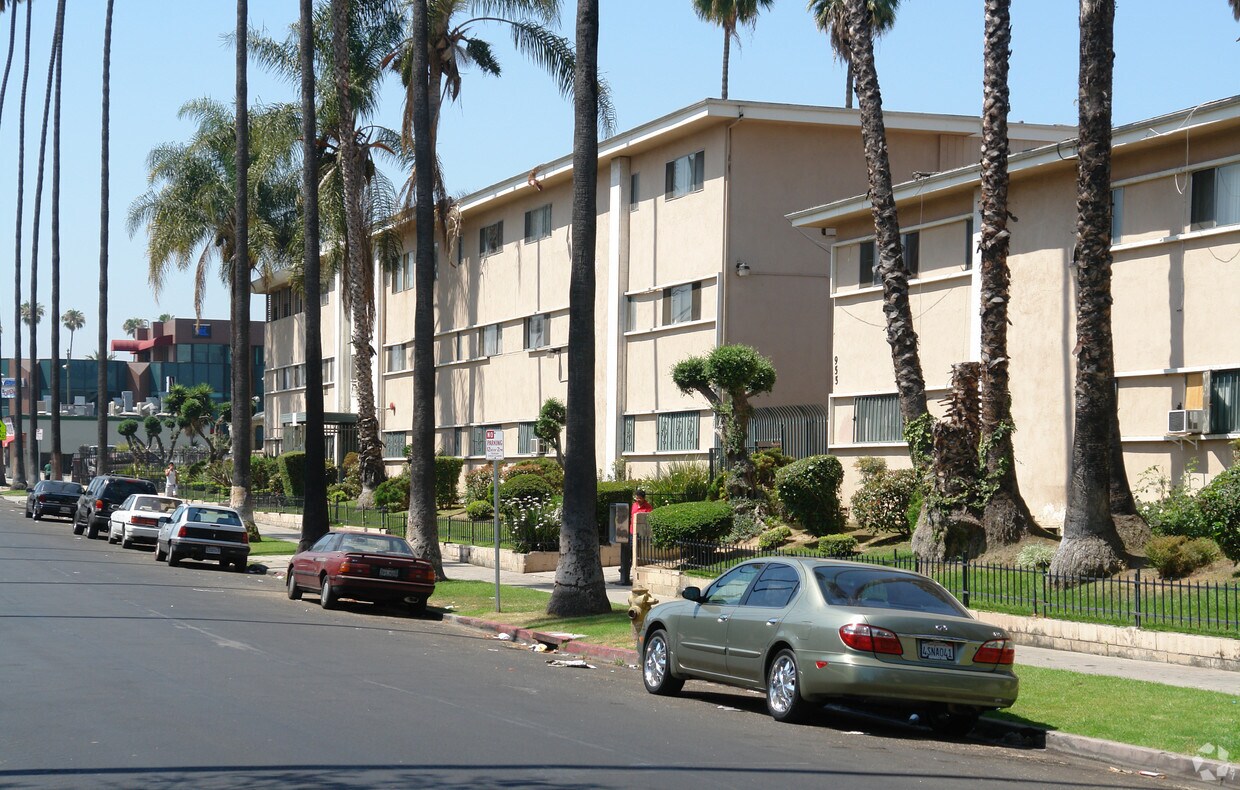 Primary Photo - Woodlark Residences