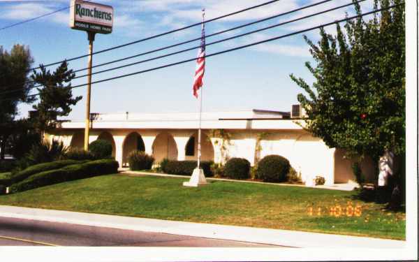 Foto del edificio - Twin Oaks Valley Park