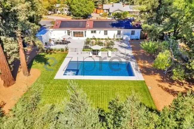 Building Photo - 1531 Silver Trail