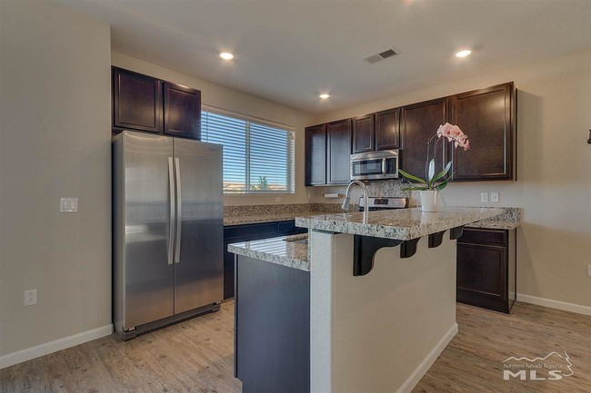 Building Photo - 4749 Bougainvillea Dr