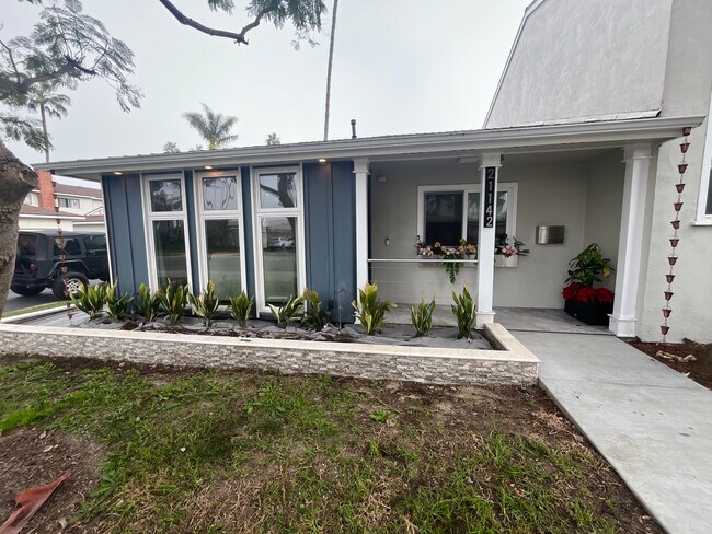 Foto del edificio - 21142 Surfwood Ln