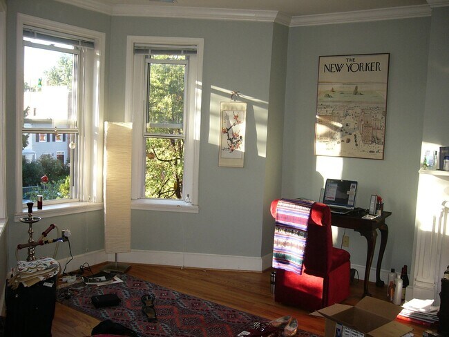 A Bedroom - 1829 Vermont Ave NW