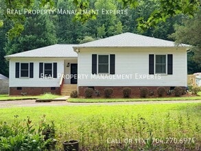 Building Photo - 3733 Hayden Dr