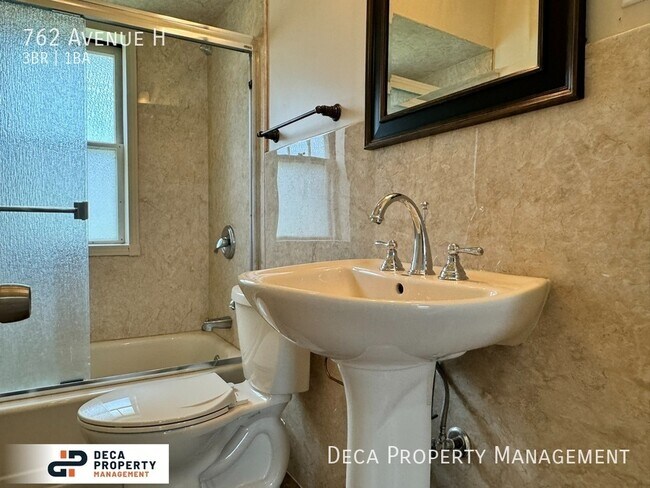 Foto del edificio - 3 Bedroom 1 Bathroom