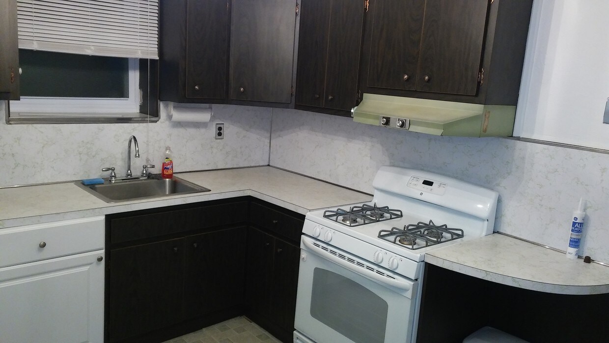 Foto principal - 21-42 42nd St