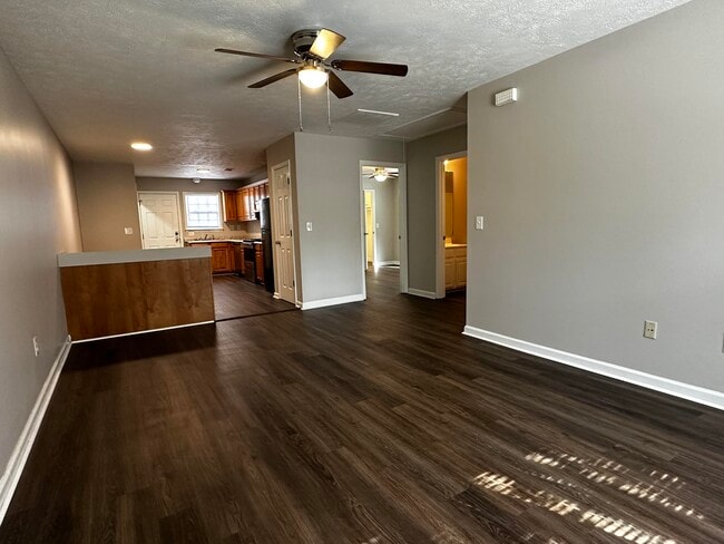 Foto del edificio - 1998 Wrightsboro Rd