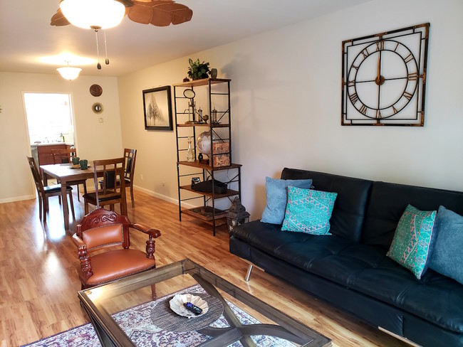 Living Room - 140 W Dana St