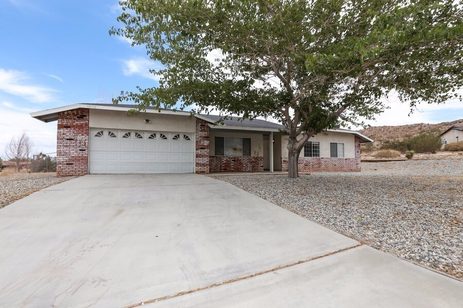 Primary Photo - 39730 165th St E