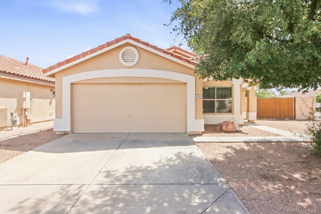 Building Photo - 5725 E Flower Cir