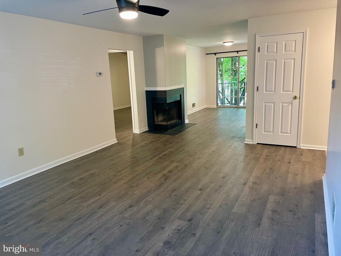 611 Christopher Dr, Wyomissing, PA 19610 Room for Rent in Wyomissing, PA