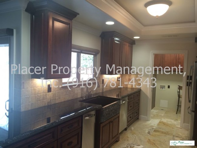 Foto del edificio - 4260 Clover Valley Rd