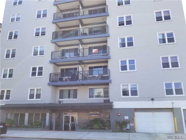 Primary Photo - 840 Shore Rd