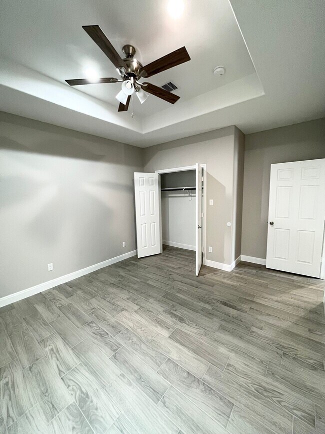 Foto del edificio - 7751 Swiftwater Ln