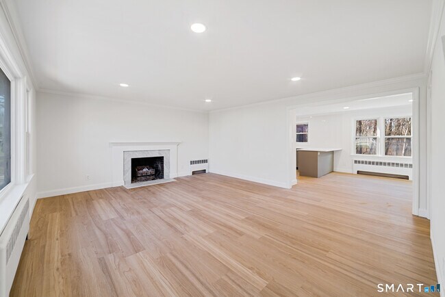 Foto del edificio - 141 Colony Ave