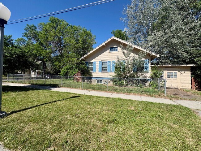 Foto del edificio - 2 bed 1 bath Home Near the Historic District