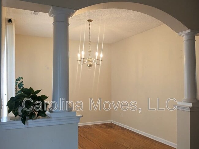 Building Photo - 518 Grafton Ct