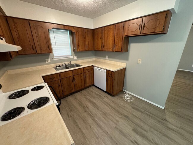 Foto del edificio - Updated 3 bedroom 2 bath home