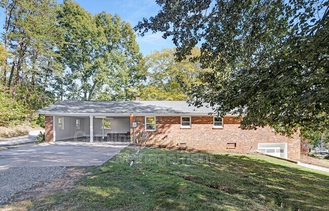 Photo - 4420 Chebar Dr House