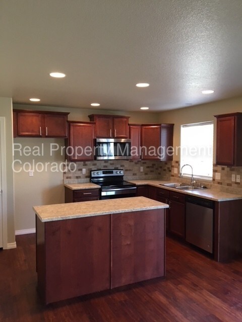 Building Photo - 6245 Wild Turkey Dr