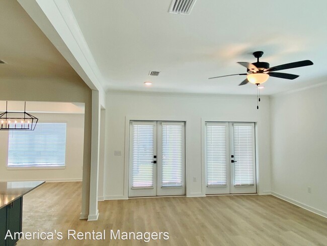 Building Photo - 4 br, 2.5 bath House - 4668 Casablanca Drive