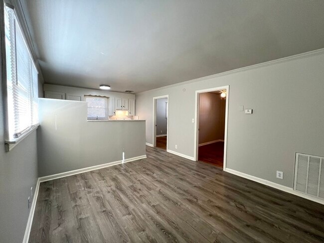 Photo - 1635 B Evelyn Ave. Apartment