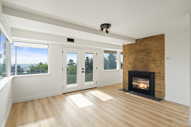 Foto del edificio - 2410 37th Ave SW