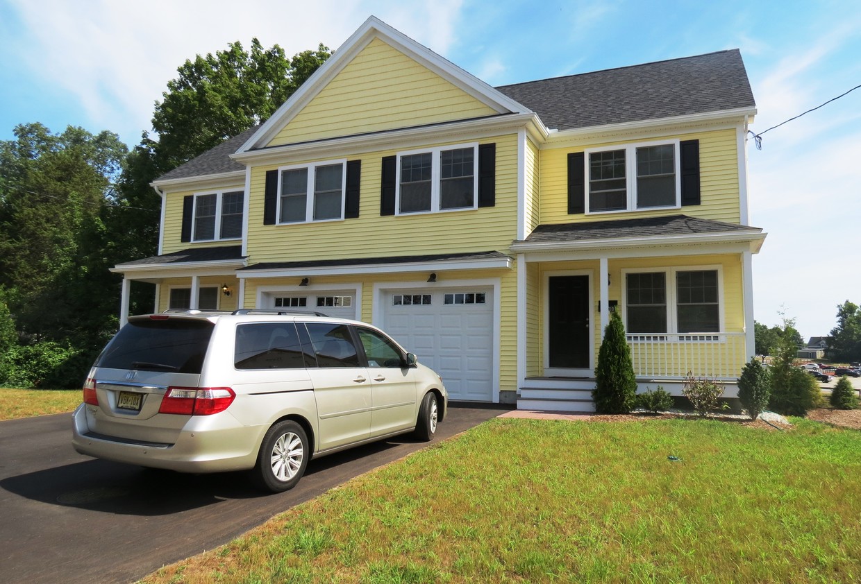 Primary Photo - 10 Manahan St