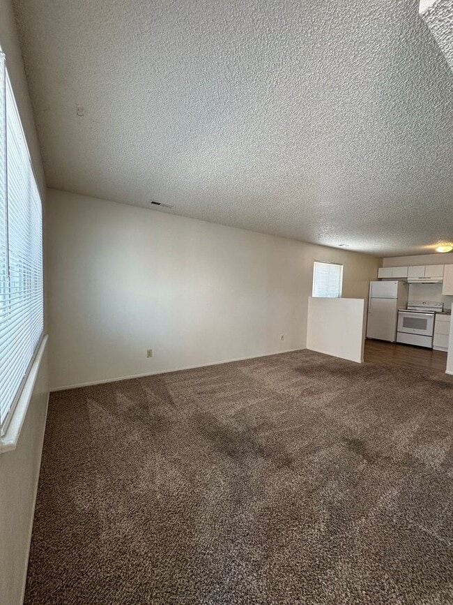 Building Photo - 6653 Provincial Dr