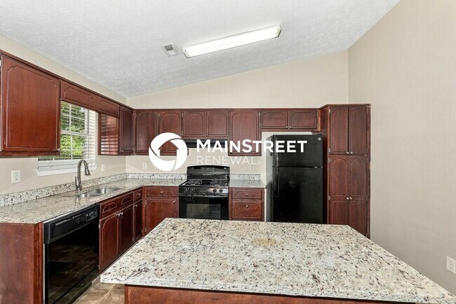 Foto del edificio - 3 Bedroom Pet-Friendly Home in Hampton, GA with Main Street Renewal