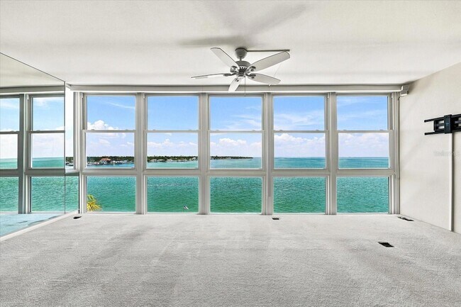 Foto del edificio - 7200 Sunshine Skyway Ln S
