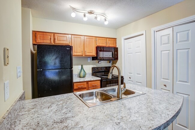 Cocina - Highland Oaks Apartments