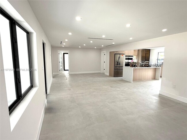 Building Photo - 9410 SW 55th St