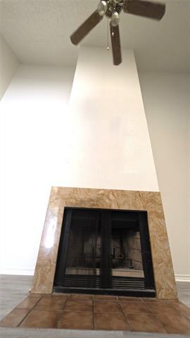 Foto del edificio - 3028 N Bell Ave