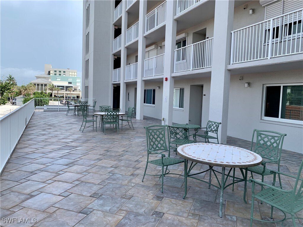Foto principal - 26000 Hickory Blvd