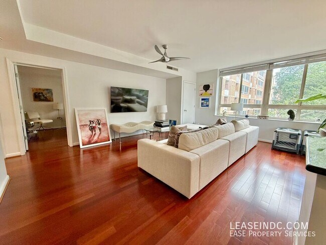 Foto del edificio - 355 I St SW