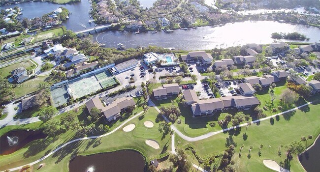 Foto del edificio - 18349 SE Wood Haven Ln