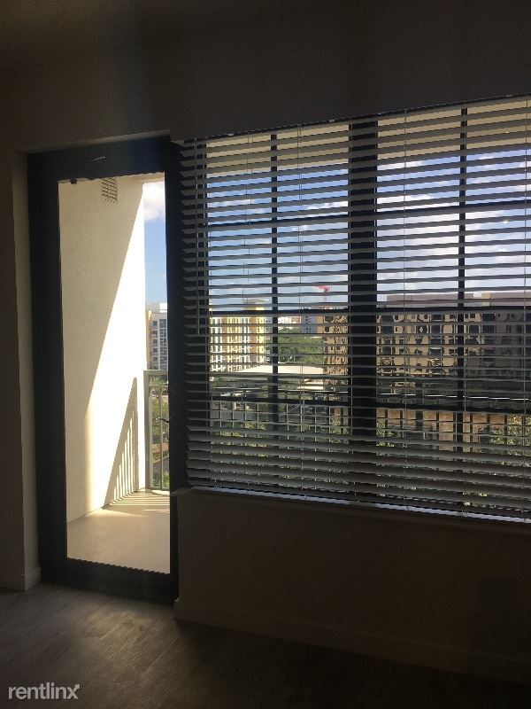 Foto del edificio - 857 Central Ave