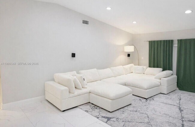 Foto del edificio - 20888 Sugarloaf Ln