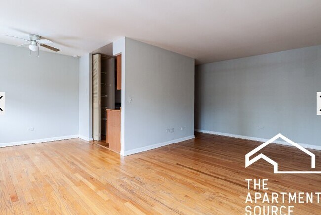 Foto del edificio - 510 W Briar Pl