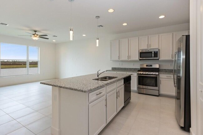 Building Photo - 12169 Jasper Lake Way