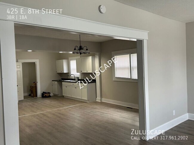 Foto del edificio - 425 E 8th St