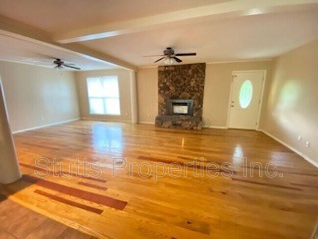 Foto del edificio - 860 Cypress Mill Rd