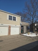 Building Photo - 8284 Sobax Dr