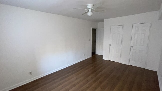 Foto del edificio - 3 Sadore Ln