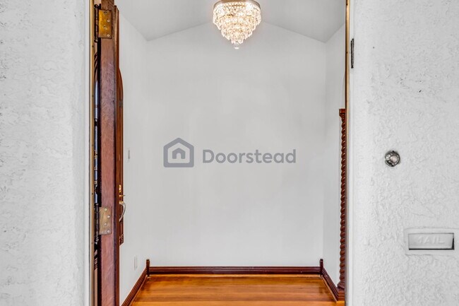 Foto del edificio - 603 S Mansfield Ave