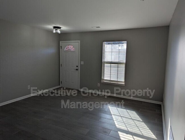 Building Photo - 125 Adena Loop